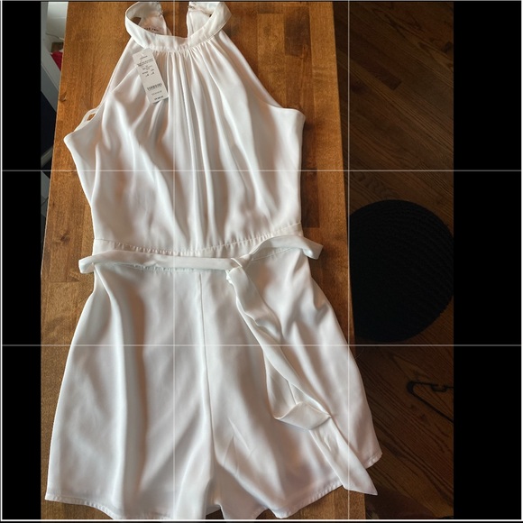 NWT Bebe Romper, Size 4 - Picture 3 of 5